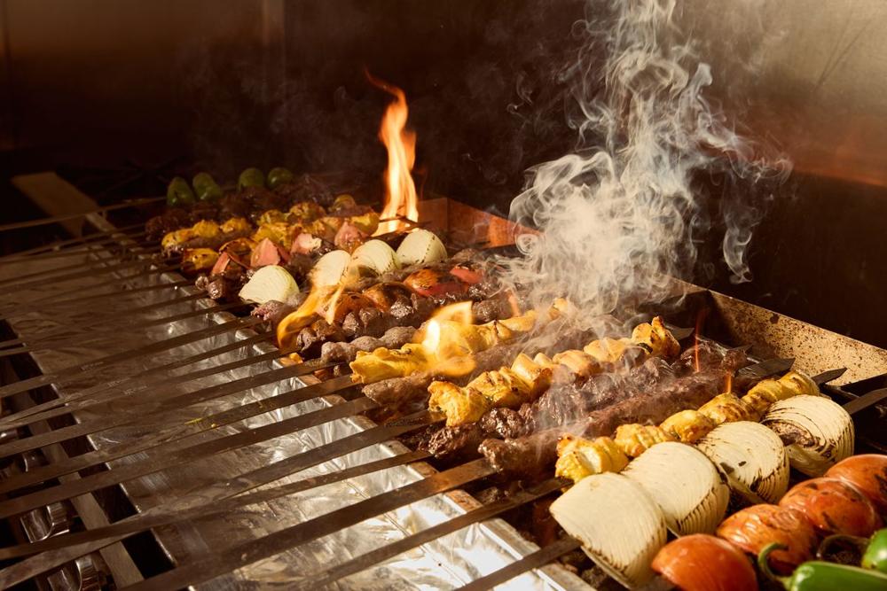 Hospitality: Grill, close